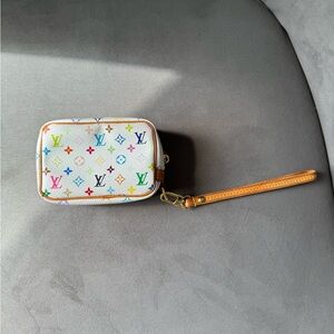 Louis Vuitton Wapity Case